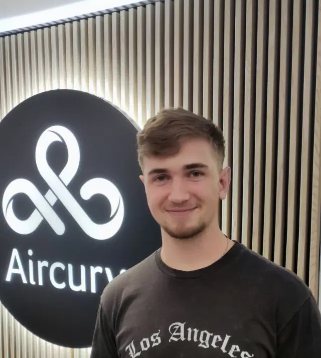 Picture of Robert Iftimie, Custodio Front-end developer